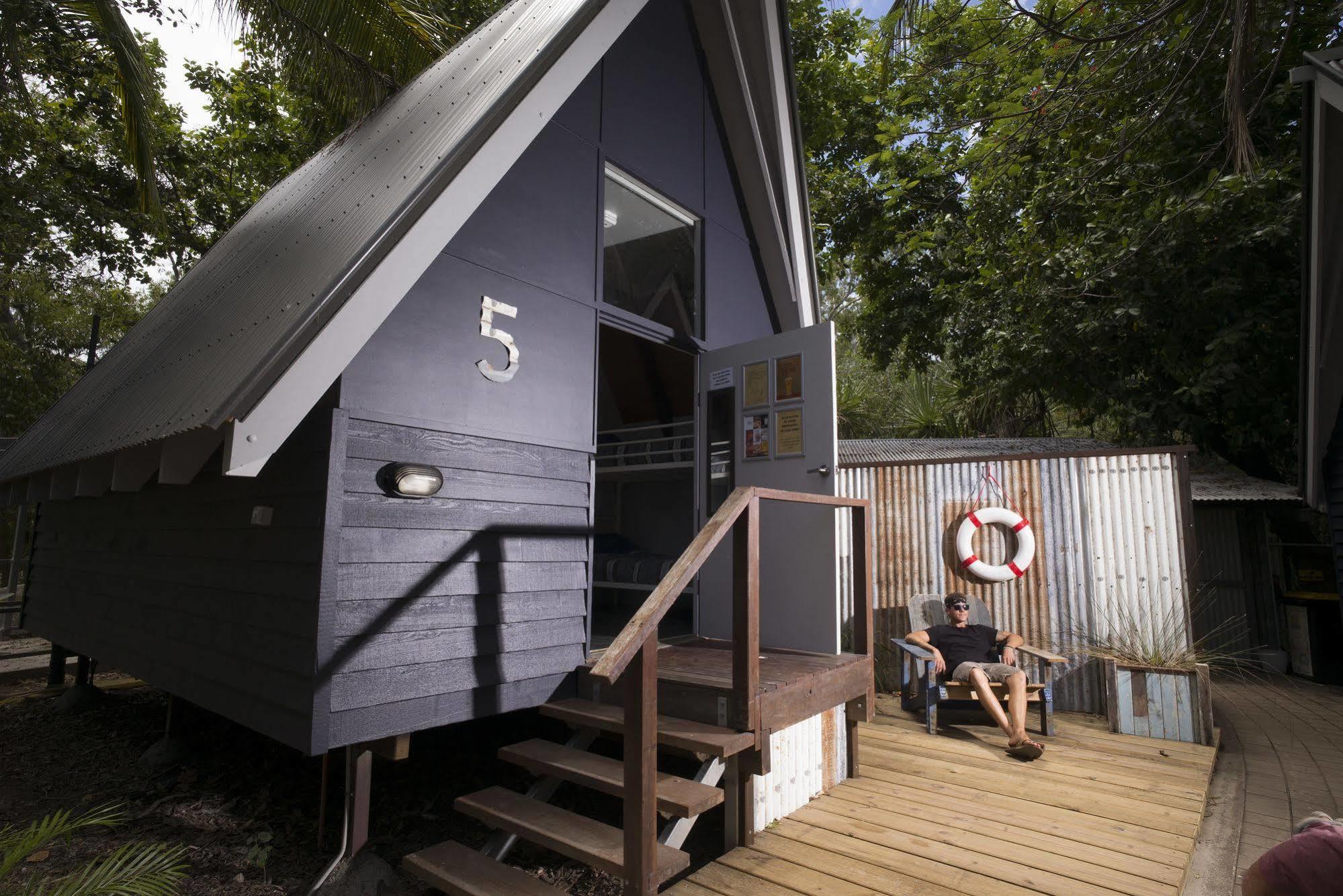 Хостел Selina Magnetic Island Horseshoe Bay Екстер'єр фото